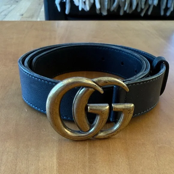 Gucci Black Belt with Gold GG Buckle - Picture 1 of 3